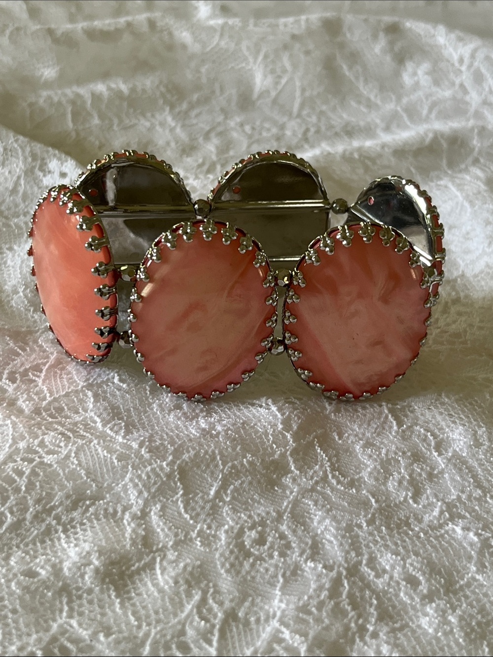 Coral Resin Stretch Bracelet with Silver-Tone Settings